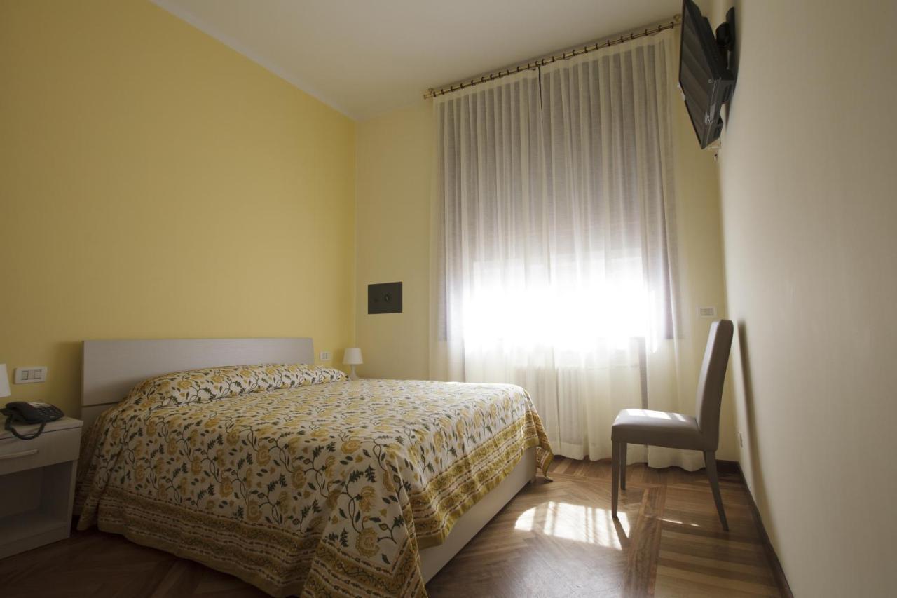 Italy Inn Genua Kamer foto